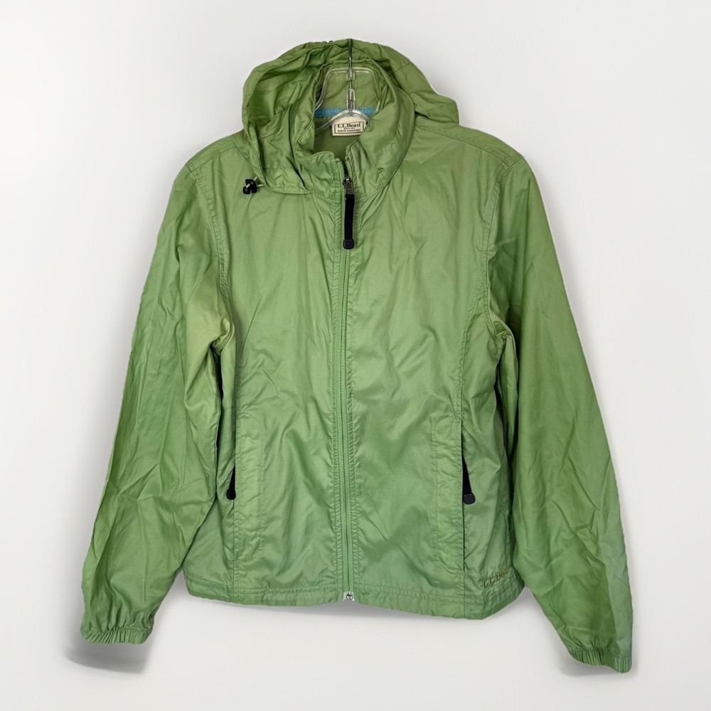L.L.Bean Womens XS Green Hooded Windbreaker Jacket Lightweight Nylon Waterproof